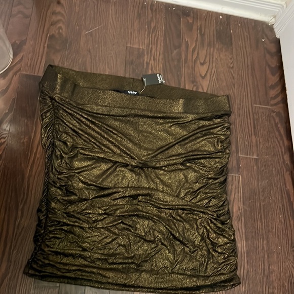 Torrid Gold Shine Shirred Bandage Mini Skirt Size 4 - Picture 10 of 12